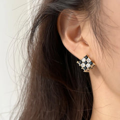 Luxurious Design Black and White Zircon Crystal Square Patchwork Earrings for Womens Exquisite Accessories 2024 Fashion Jewelry